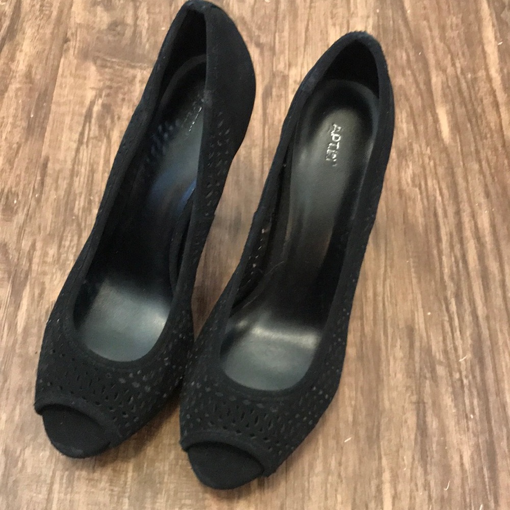 Black heels